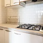Side Sea View Flat For Six Near Апартаменты Бибионе