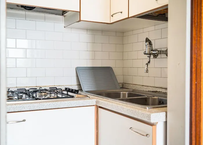 Side Sea View Flat For Six Near Apartament *