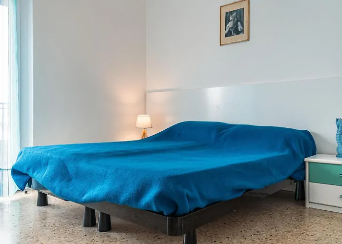 Side Sea View Flat For Six Near Appartement *